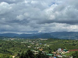 Da Lat hills are 1400-1900m high